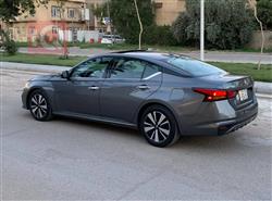 نيسان ألتيما